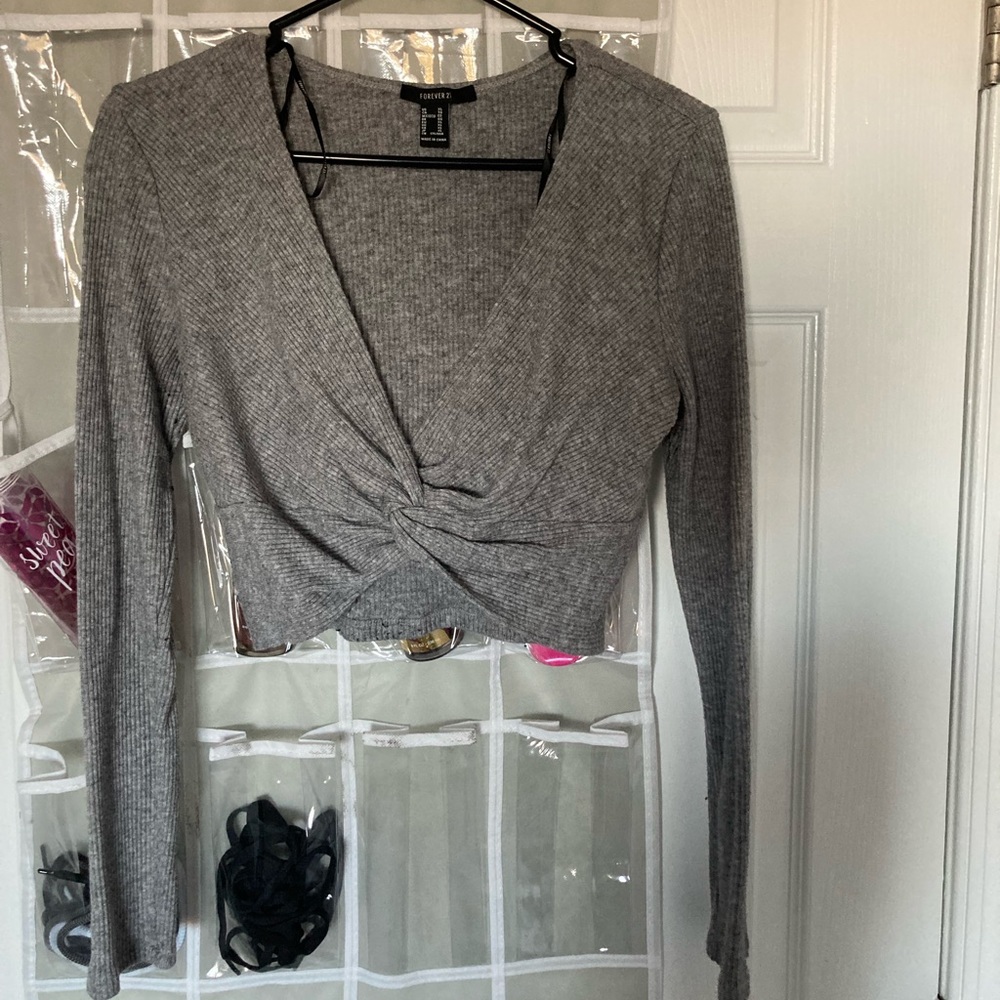 Crop top
